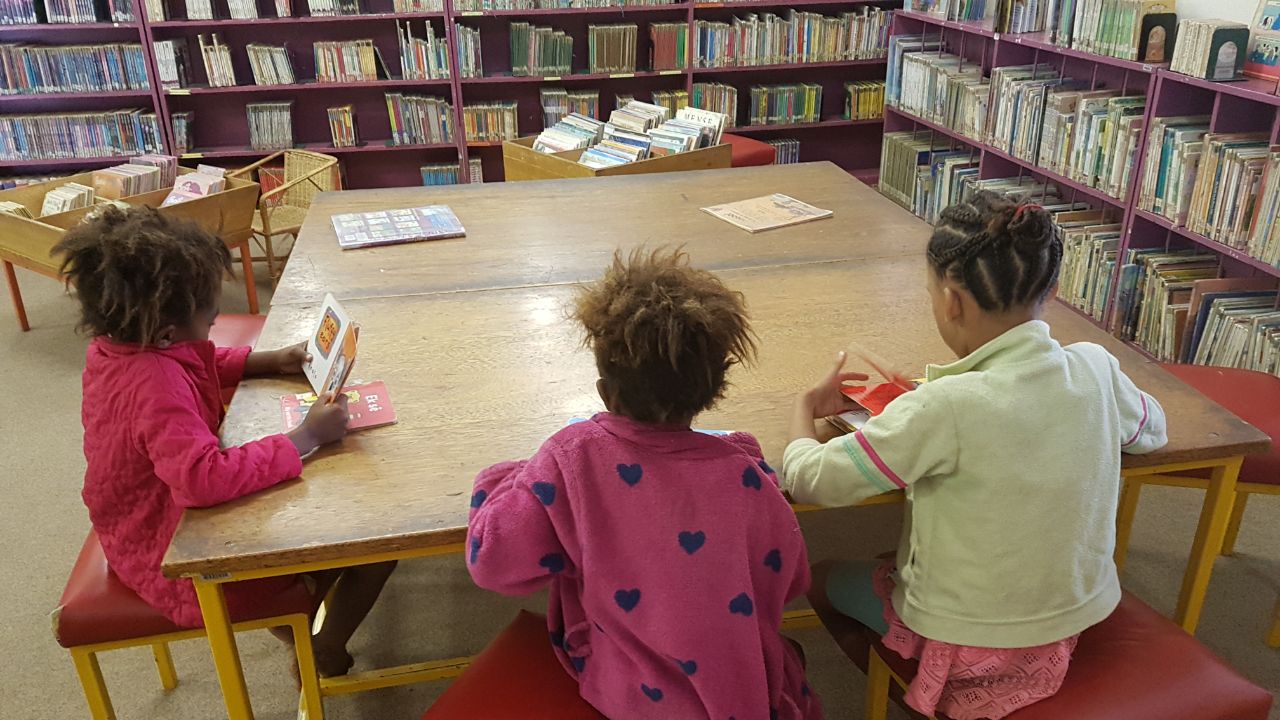 Kids at Beaconsfield Library in Kimberley